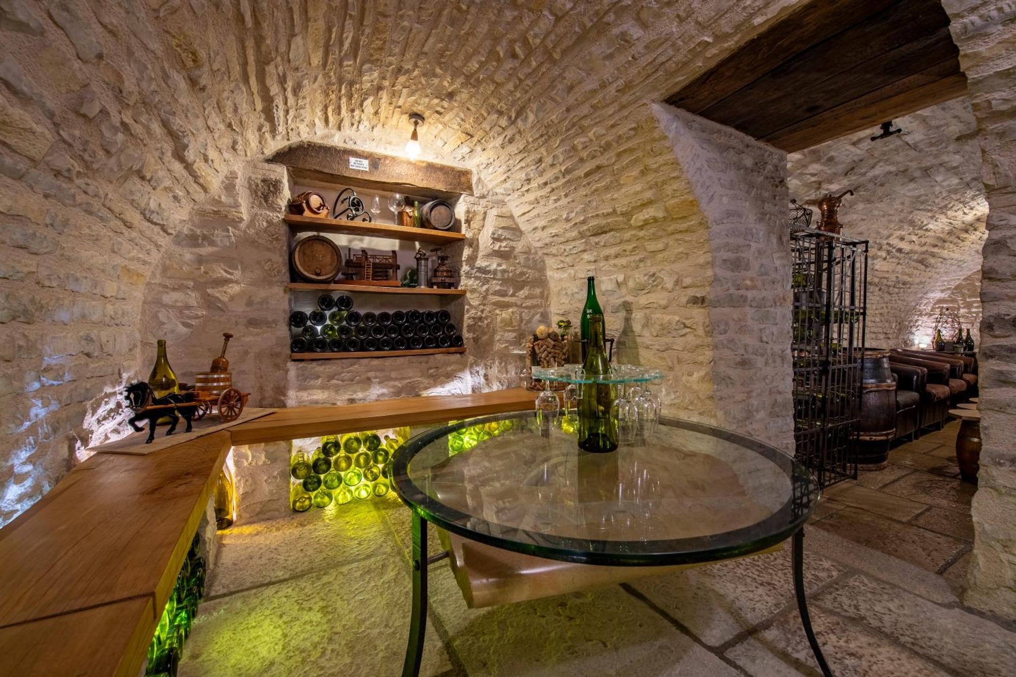 Hotel De La Beursaudiere Nitry 외부 사진