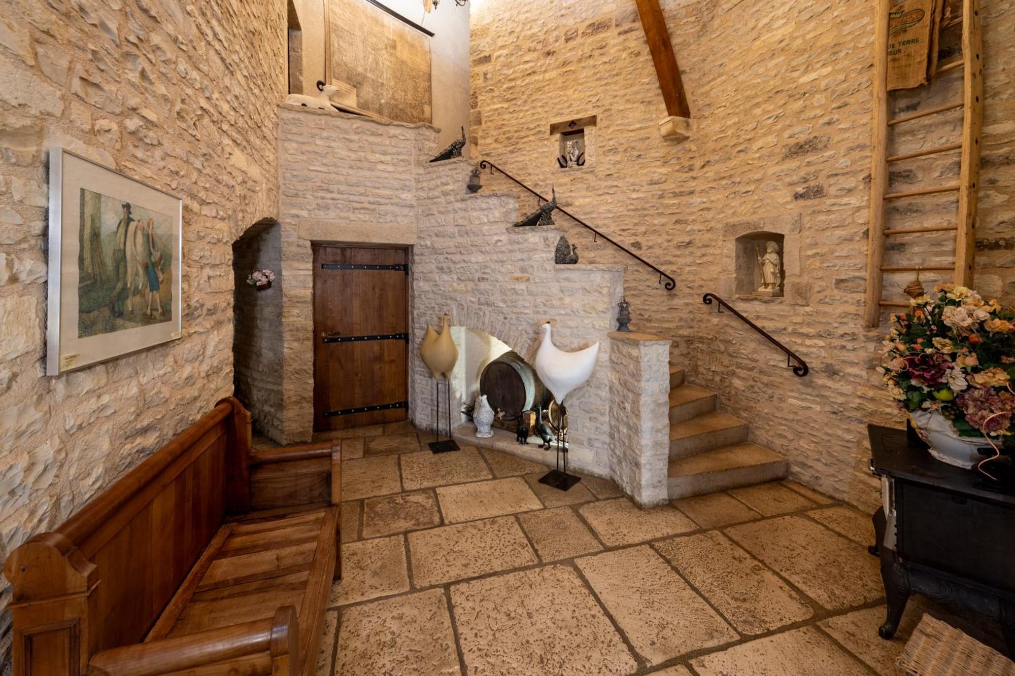 Hotel De La Beursaudiere Nitry 외부 사진