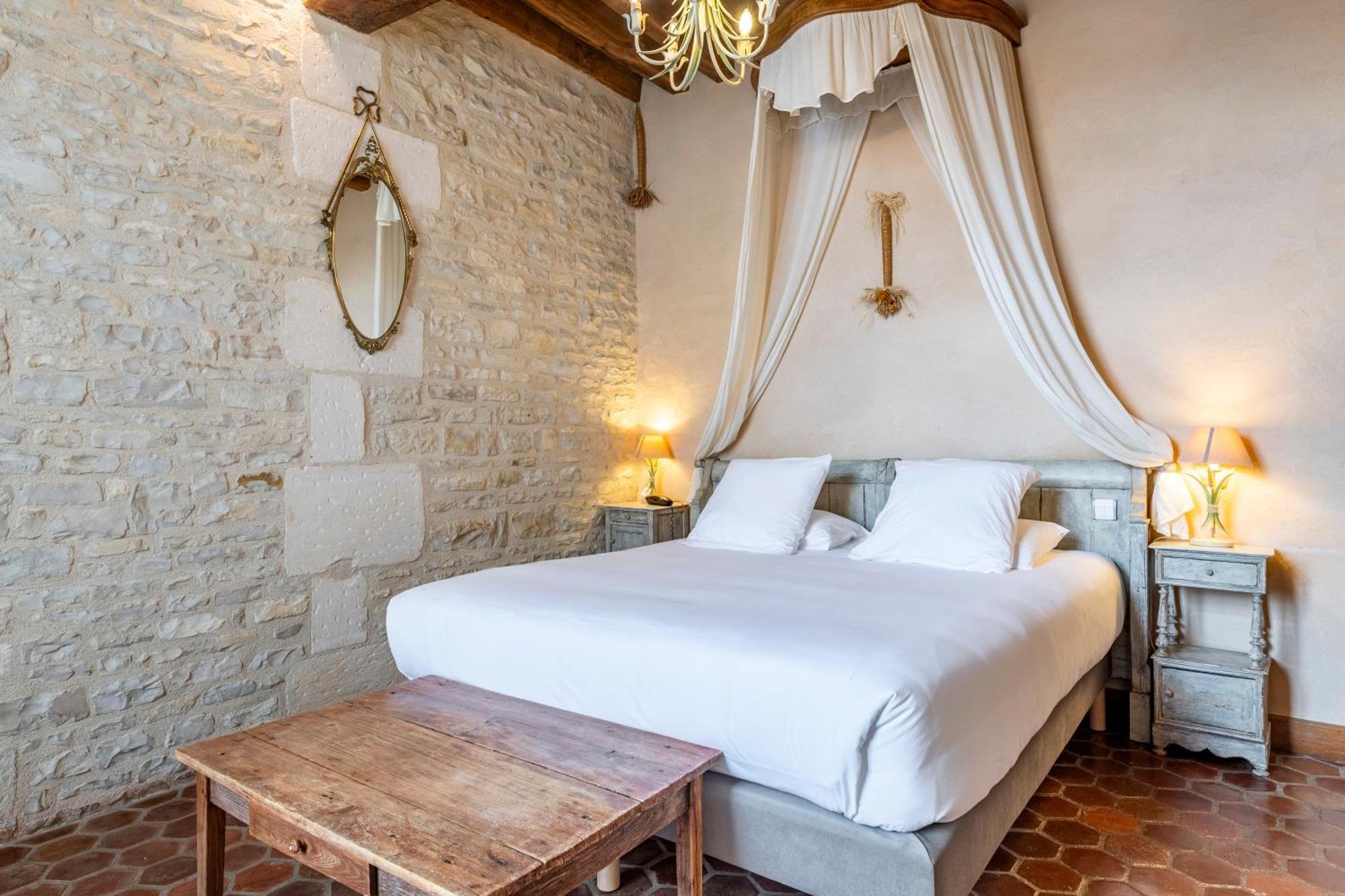 Hotel De La Beursaudiere Nitry 외부 사진