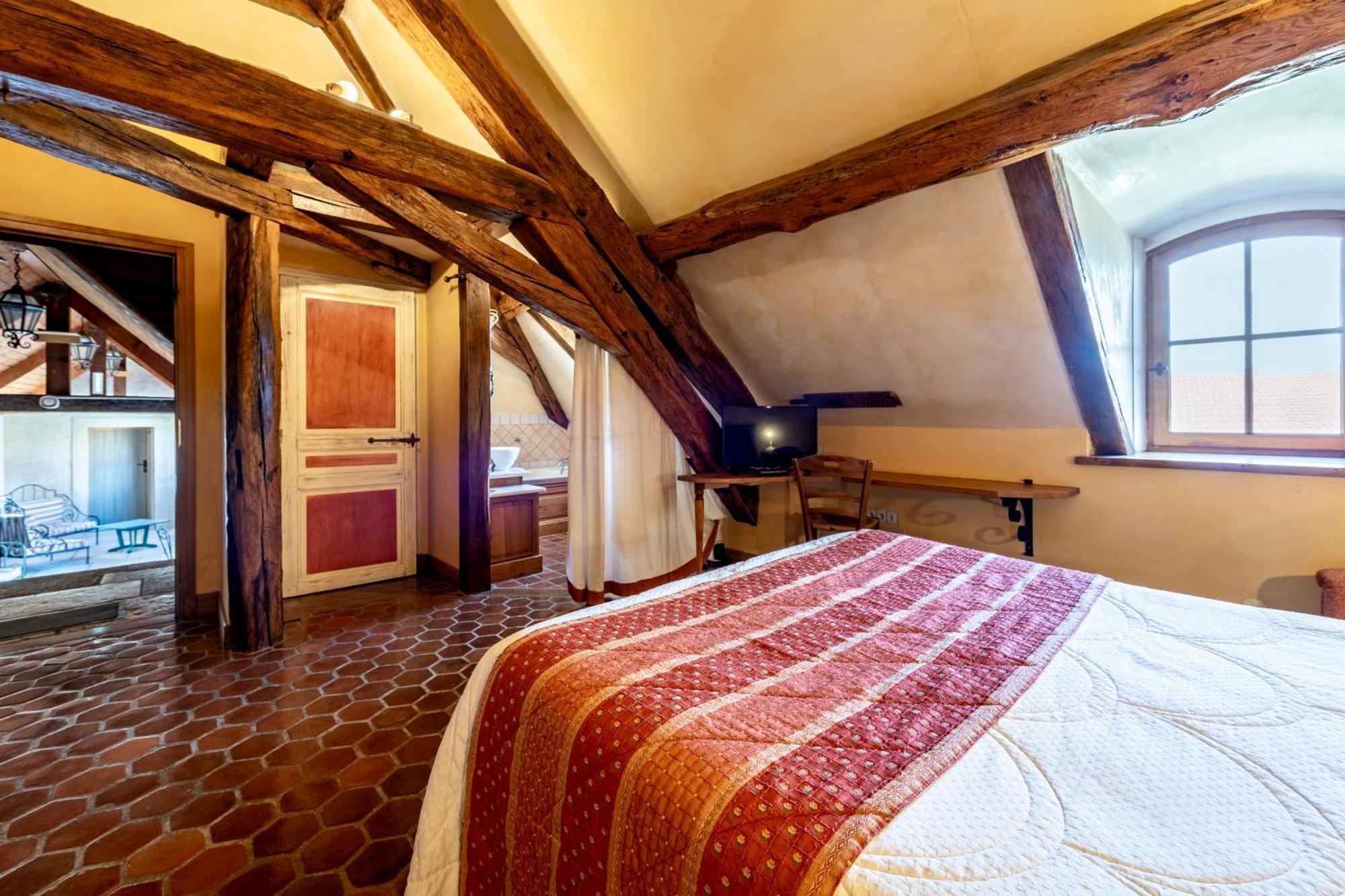 Hotel De La Beursaudiere Nitry 외부 사진