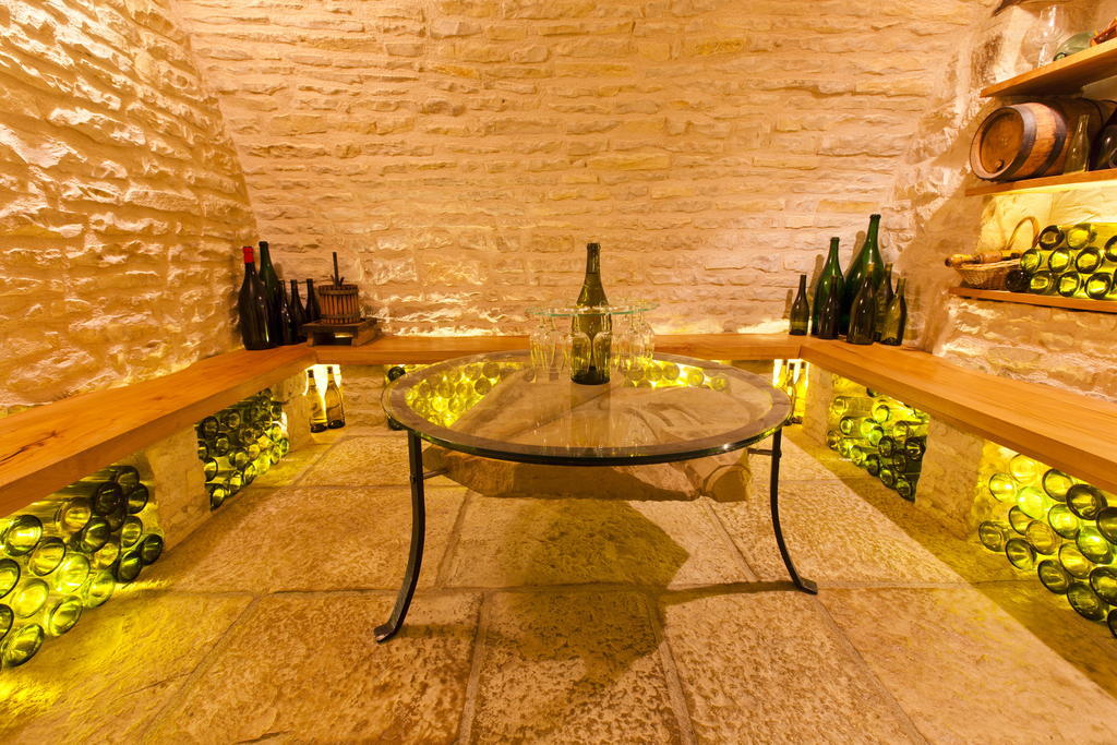 Hotel De La Beursaudiere Nitry 외부 사진
